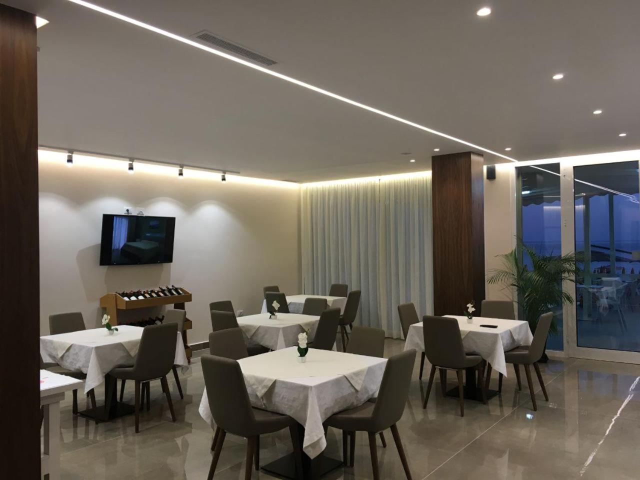 Hotel Maren Durrës 外观 照片
